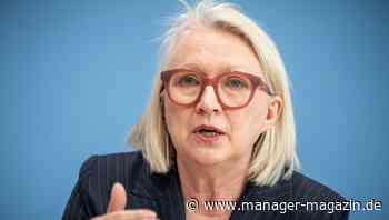 Fachkräftemangel: Monika Schnitzer empfiehlt Aufnahme von 1,5 Millionen Zuwanderern im Jahr