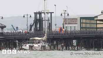 Ryde Pier: Man and dog rescued from trapped sailing boat