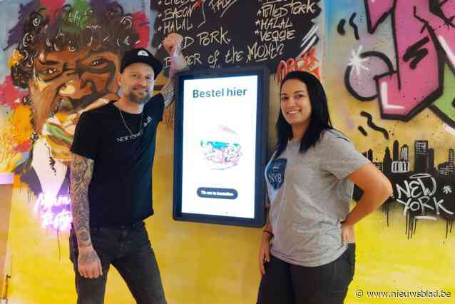 “Iedereen zegt sorry, maar wat zijn we daarmee?”: nagelnieuw terras van hamburgerzaak moet al na anderhalve maand weg