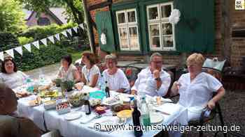 Landfrauen laden zu „Dinner in White“ ein