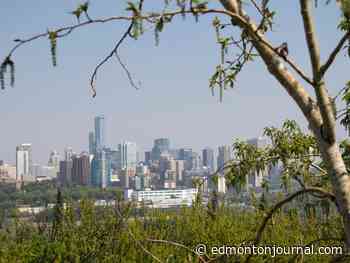 Edmonton weather: Wildfire smoke prompts air quality advisory