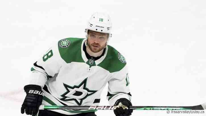 Toronto Maple Leafs sign Max Domi to one-year, US$3M contract