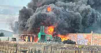 Police launch arson investigation after huge fire off Stoneferry in Hull