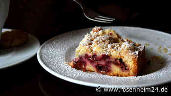 Blitzrezept: Saftiger Sauerkirschkuchen mit Streuseln ist in einer halben Stunde fertig