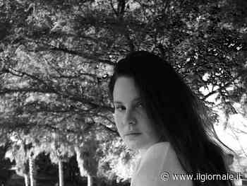 Lana Del Rey in Versilia porta felicità estiva