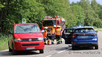 Unfall bei Bad Tölz: Fünf Verletzte - Staatsstraße 2072 eine Stunde gesperrt