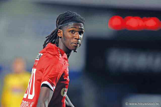 Pierre Dwomoh hoopt carrière weer op de rails zetten bij RWDM: “In eerste instantie moet ik mezelf bewijzen op training”