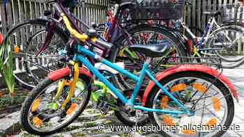 Sternfahrt in die Innenstadt: 420 Schüler steigen am Freitagvormittag in die Pedale