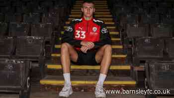 REDS SIGN JACK SHEPHERD