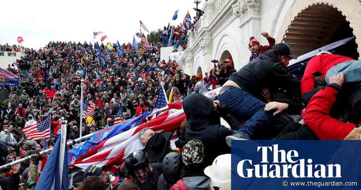 Man accused of attacking Capitol officer as January 6 arrests pile up