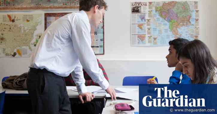 Further education students in England hit by ‘extreme poverty’, report finds