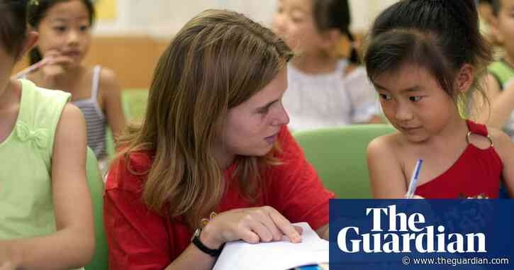 What languages do native speakers of Mandarin and Arabic find the hardest to learn?