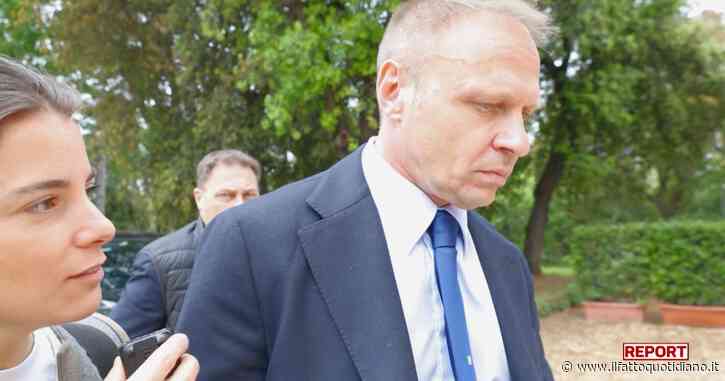 “Perché avete vietato la carne coltivata in Italia prima di avere i dati europei?”. Lollobrigida non risponde e il suo ufficio stampa si raccomanda: “Faccia domande giuste” – La clip di Report