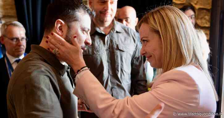 Saremo in bilico sulla guerra nucleare per anni. Basta essere sdraiati sulle posizioni Usa!