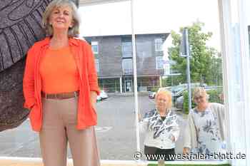 Künstlerin aus Schloß Holte-Stukenbrock zeigt ihr Vögelchen