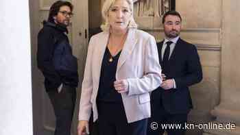 Krawalle in Frankreich: Marine Le Pen schweigt und genießt