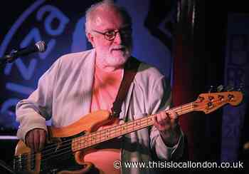 Phil Collins and Jeff Beck bass guitarist Mo Foster dies
