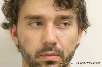 Man who crashed stolen semi-truck in Abbotsford gets extra year in jail