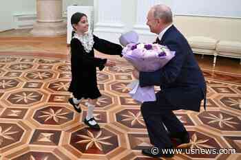 In Kremlin Stunt, Putin and Girl, 8, Lobby Minister for Budget Funds