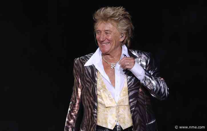 Mayor of Plymouth abused after Rod Stewart storms off stage due to power being cut at gig
