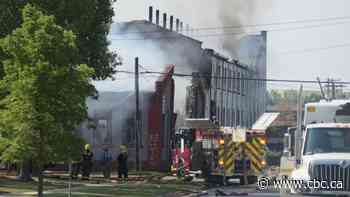 Large industrial fire triggers evacuation of 3-block area in Point Douglas