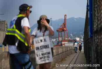 Exporters want law to limit future disruptions on fourth day of B.C. port strike