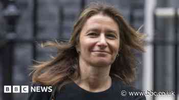 Nigel Farage: Banks warned against closing accounts