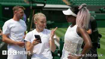 Wimbledon: Bristol ace Katie Swan practises with Venus Williams