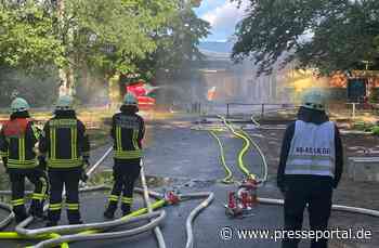 POL-PDLD: Wörth - Großeinsatz Badepark