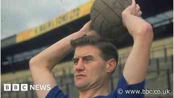 Jimmy Dickinson: Statue of Portsmouth legend set for Fratton Park