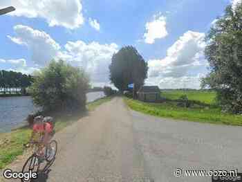 Brandweer met gepaste spoed naar de Kanaaldijk West in Abcoude vanwege stormschade