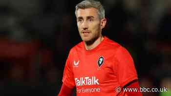 Matty Lund: Salford City midfielder signs new one-year deal