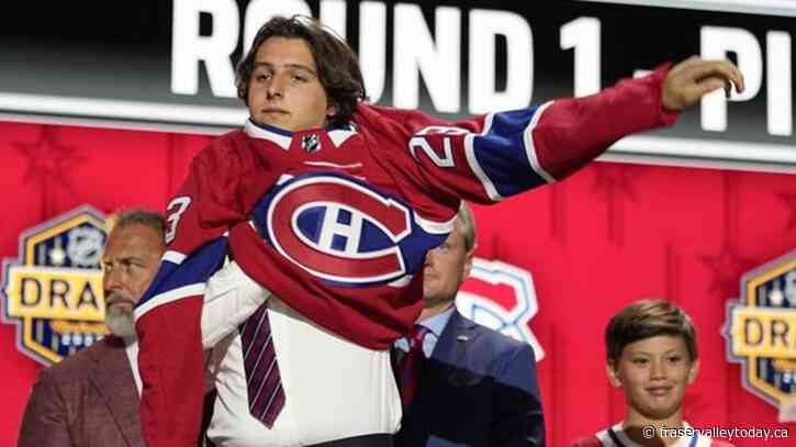 Canadiens sign top draft pick David Reinbacher to three-year, entry-level contract