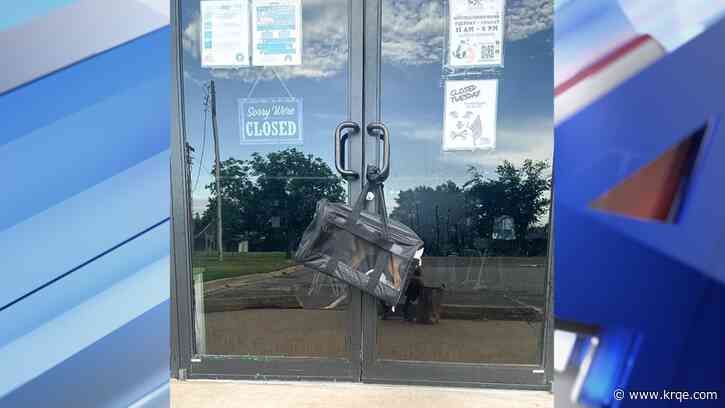 Dog in carrier found hanging on Oklahoma Humane Society's front door