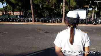Tenta il suicidio da un ponte sul Tevere durante il concerto all'Olimpico. Salvata una ragazza