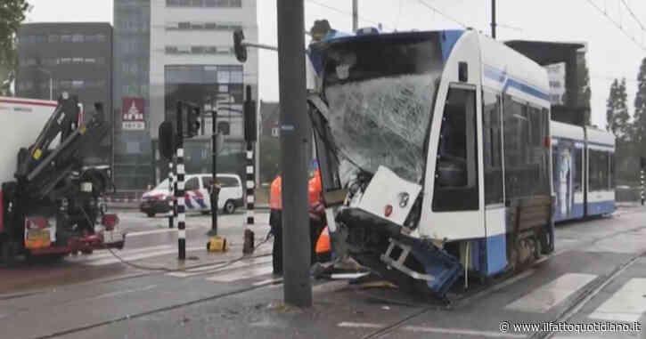 La tempesta Poly si abbatte su Olanda e Germania: due vittime, cancellati 400 voli ad Amsterdam e incidenti in strada