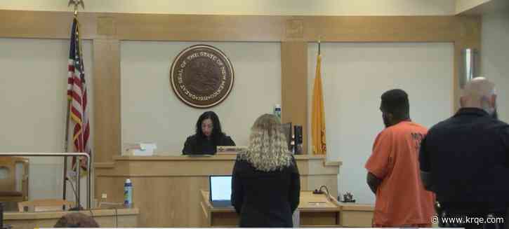 Man pleads guilty to six robbery charges across Albuquerque metro