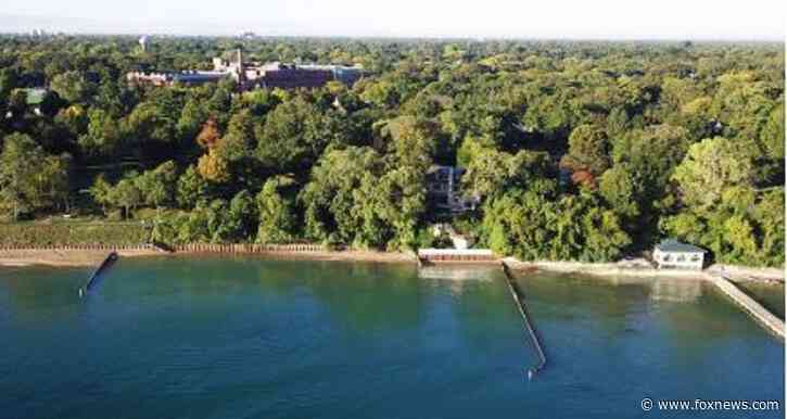 Illinois man drowns in Lake Michigan after rescuing tubing kids in affluent Chicago suburb