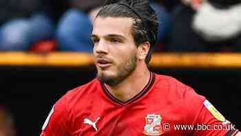 Tom Brewitt: Swindon Town defender signs new one-year contract
