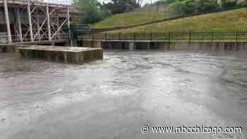 Chicago-area residents asked to curb water use ahead of severe weather