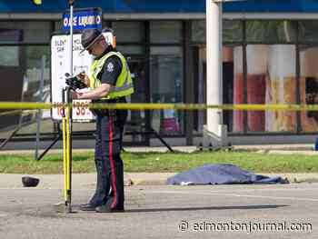 Motorcyclist dies in Wednesday crash with city bus: Edmonton police