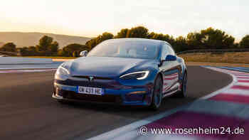 Härtetest für Tesla Model S: Belgier rast mit 328 km/h über Autobahn