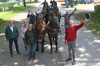Pferdefreunde machen Halt auf 400 Kilometer langer Tour bei der Reitabteilung in Ostenland