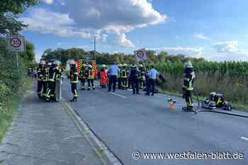 Zwei Verletzte: Auto landet in Bielefeld im Graben