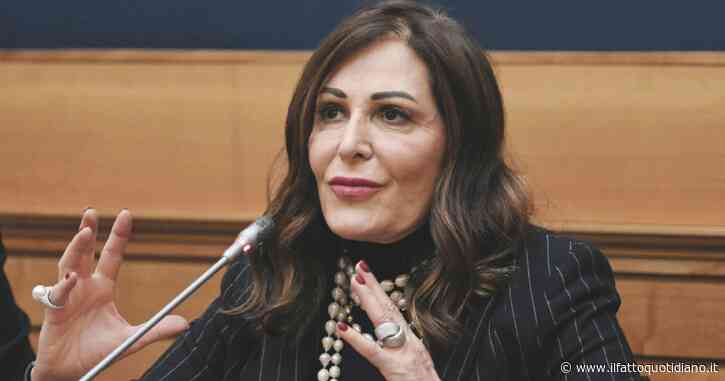 Santanchè, bastava un certificato penale più recente per “scoprire” di essere indagata. Sotto inchiesta anche la sorella e il compagno Kunz