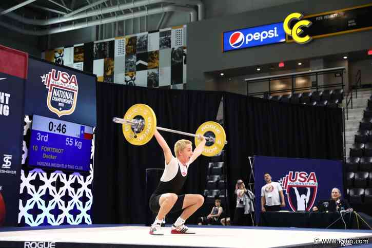 Two Round Rock teens compete in national weightlifting competition