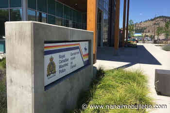 Kelowna man punches officer after assaulting 2 people in hospital