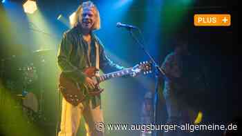 Im Ulmer Zelt lassen Kakkmaddafakka die Hüllen fallen