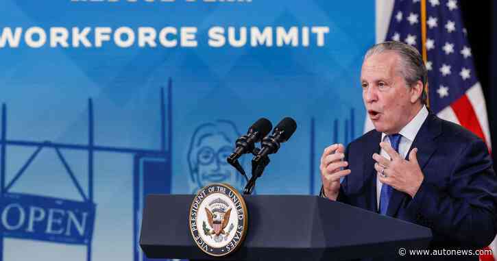 Biden taps a Michigan native to smooth upcoming UAW talks