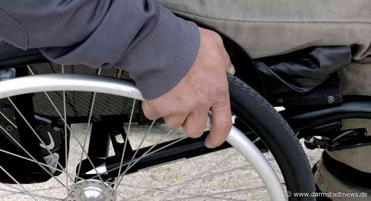 Öffentliche Übergabe der Inklusionswünsche im Nachgang zur Parade für Gleichstellung von Menschen mit Behinderung